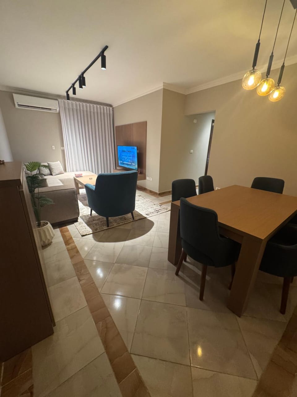 شقه فندقيه فاخره قريبه من الاهرمات والمتحف المصري Apartment in Egypt