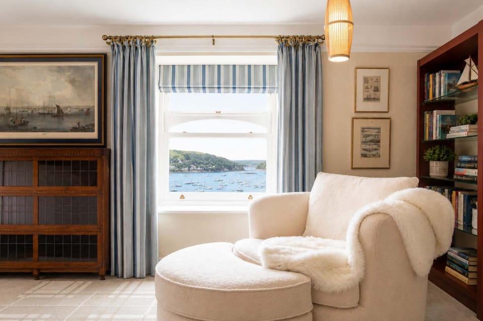 Falmouth's Finest - Chy En Glas House in England