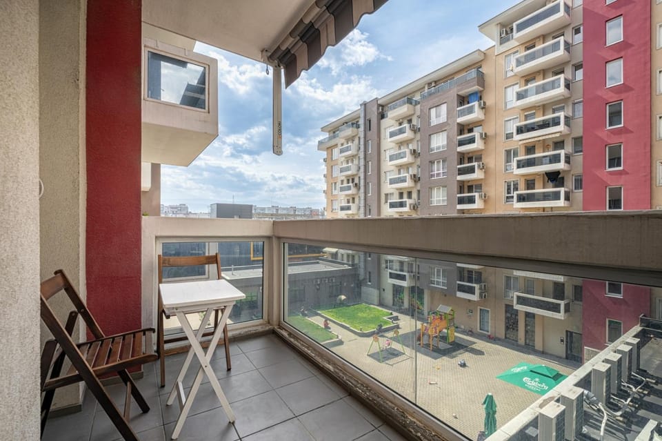 Cozy 1BR w/ Terrace | Family Friendly Apartment in Plovdiv