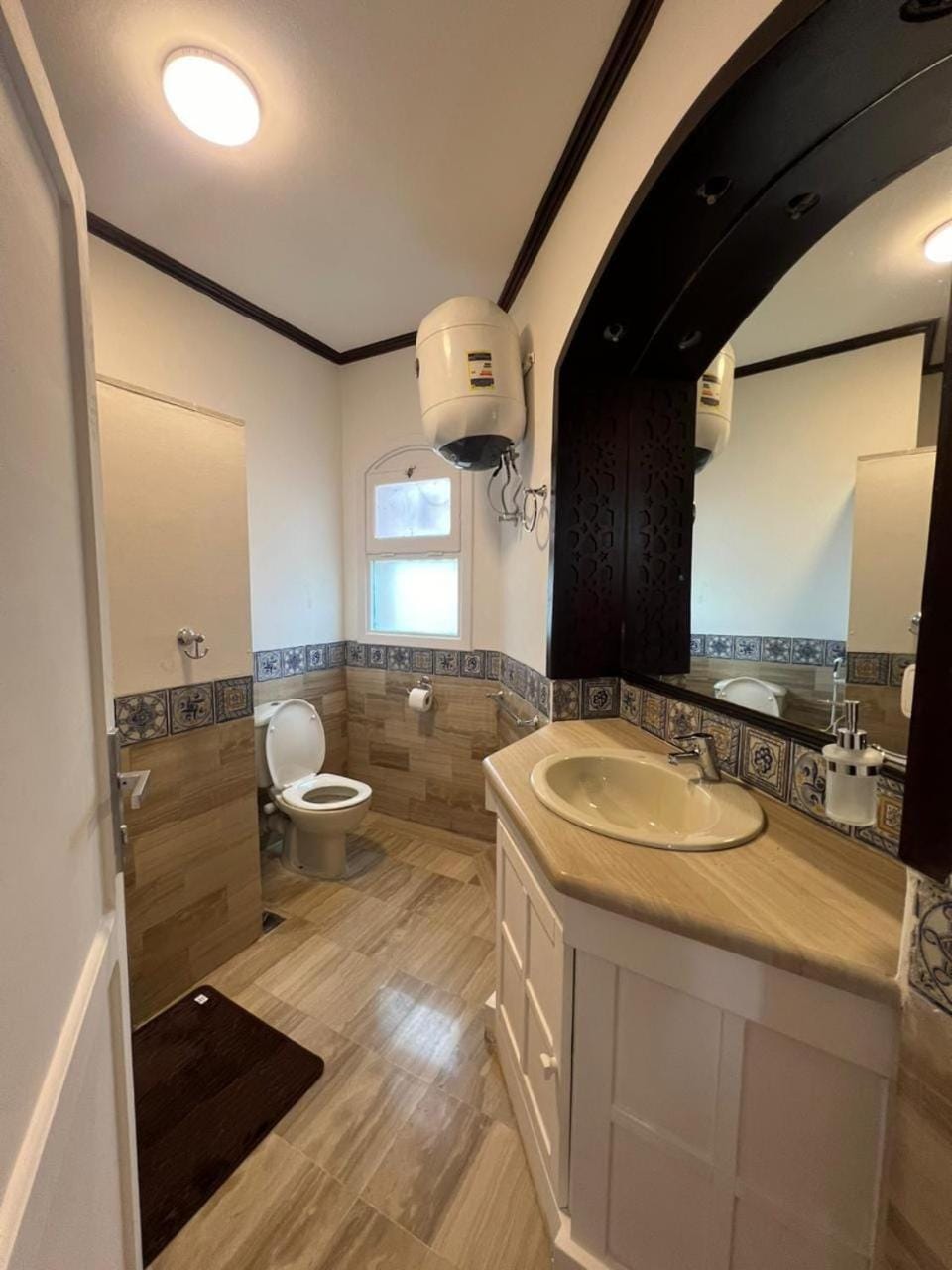 Cozy Home in El Kafr Downtown 2BR & Roof Apartment in Hurghada