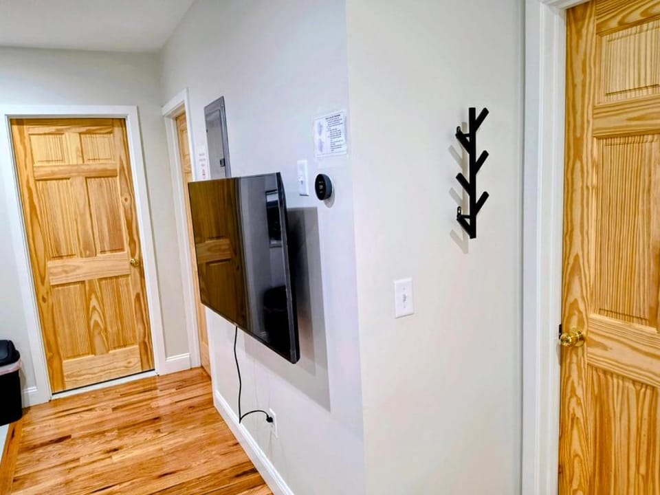 TV and multimedia, Photo of the whole room, heating