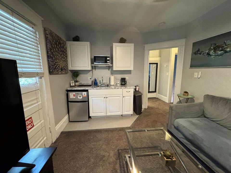 Downtown Lake Eola Historic House 1 OR 2 BED House in Orlando