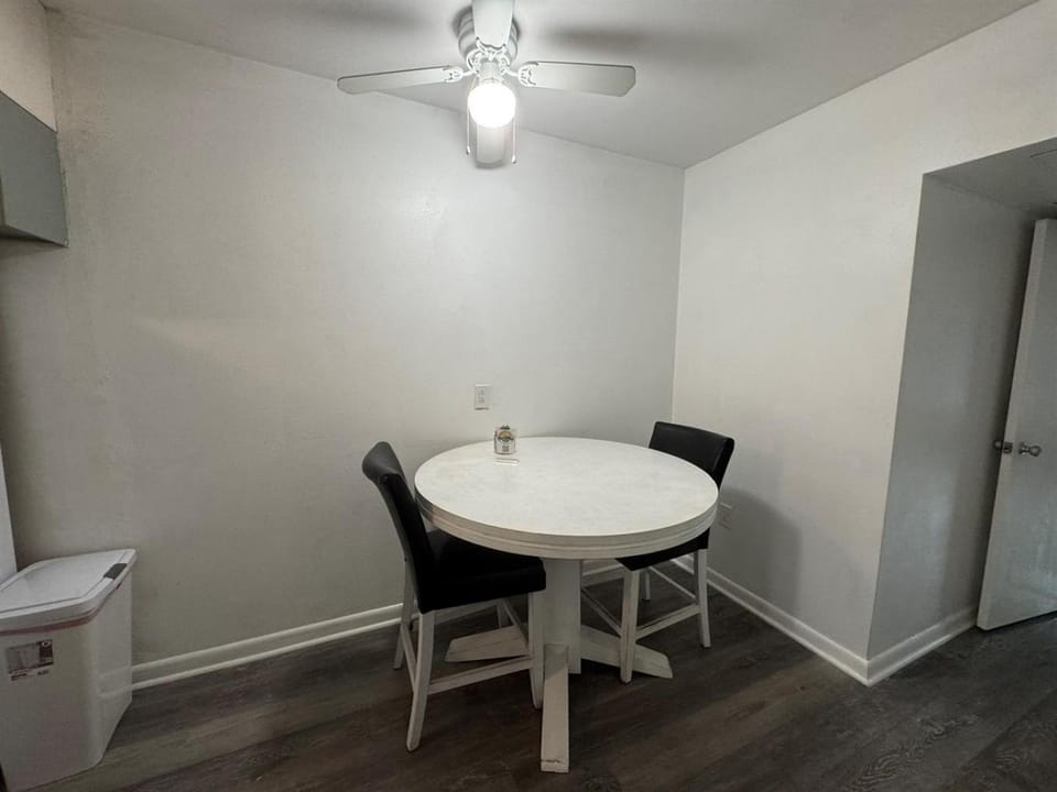 Lake Eola view 1 bedroom Thornton Park Apartment in Orlando