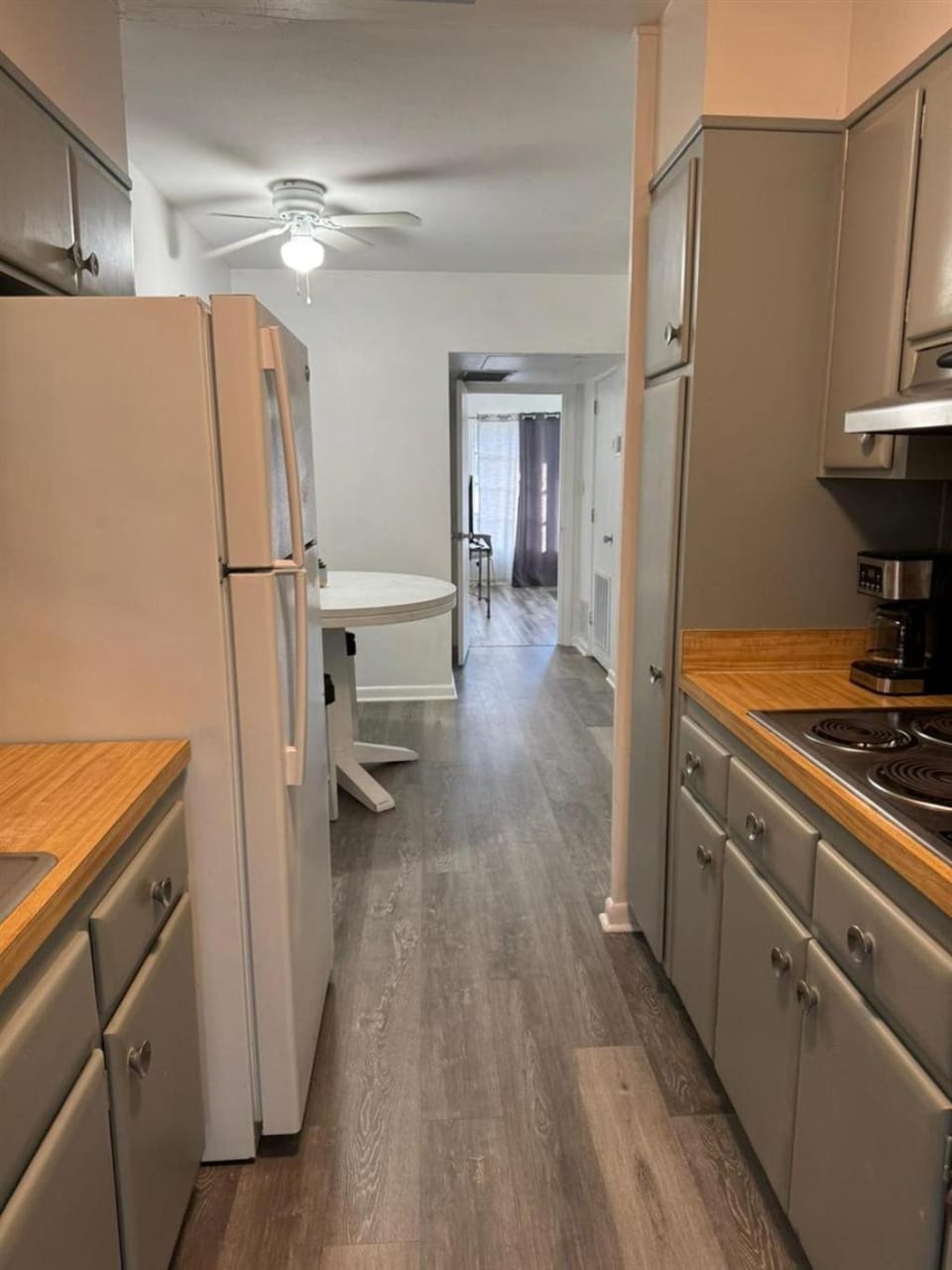 Lake Eola view 1 bedroom Thornton Park Apartment in Orlando