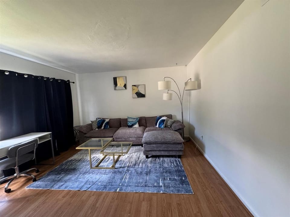 Retro lake Eola 1 Bedroom Condo Thornton park Apartment in Orlando