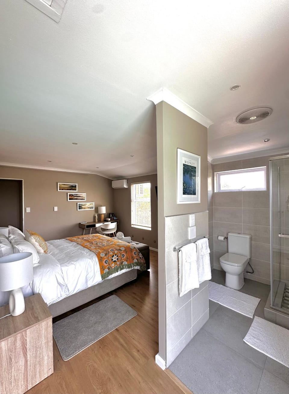 Bathroom, Bedroom