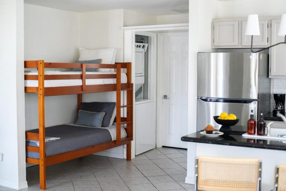 302, Ocean Side, Patio, Laundry, Desk House in South Padre Island