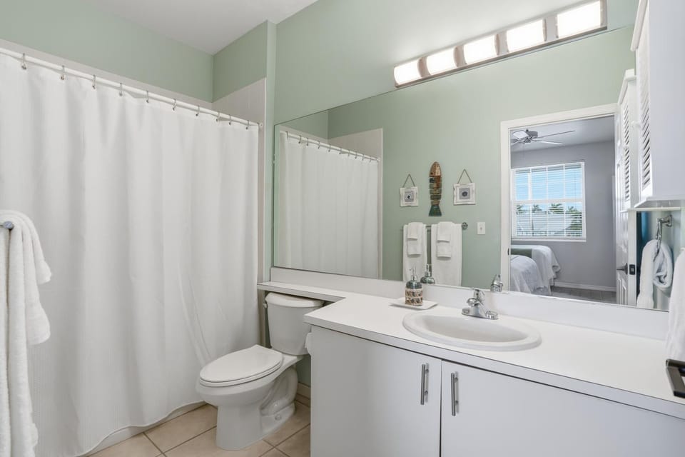 Olde Marco Condo - Charming & Convenient Location Apartment in Marco Island