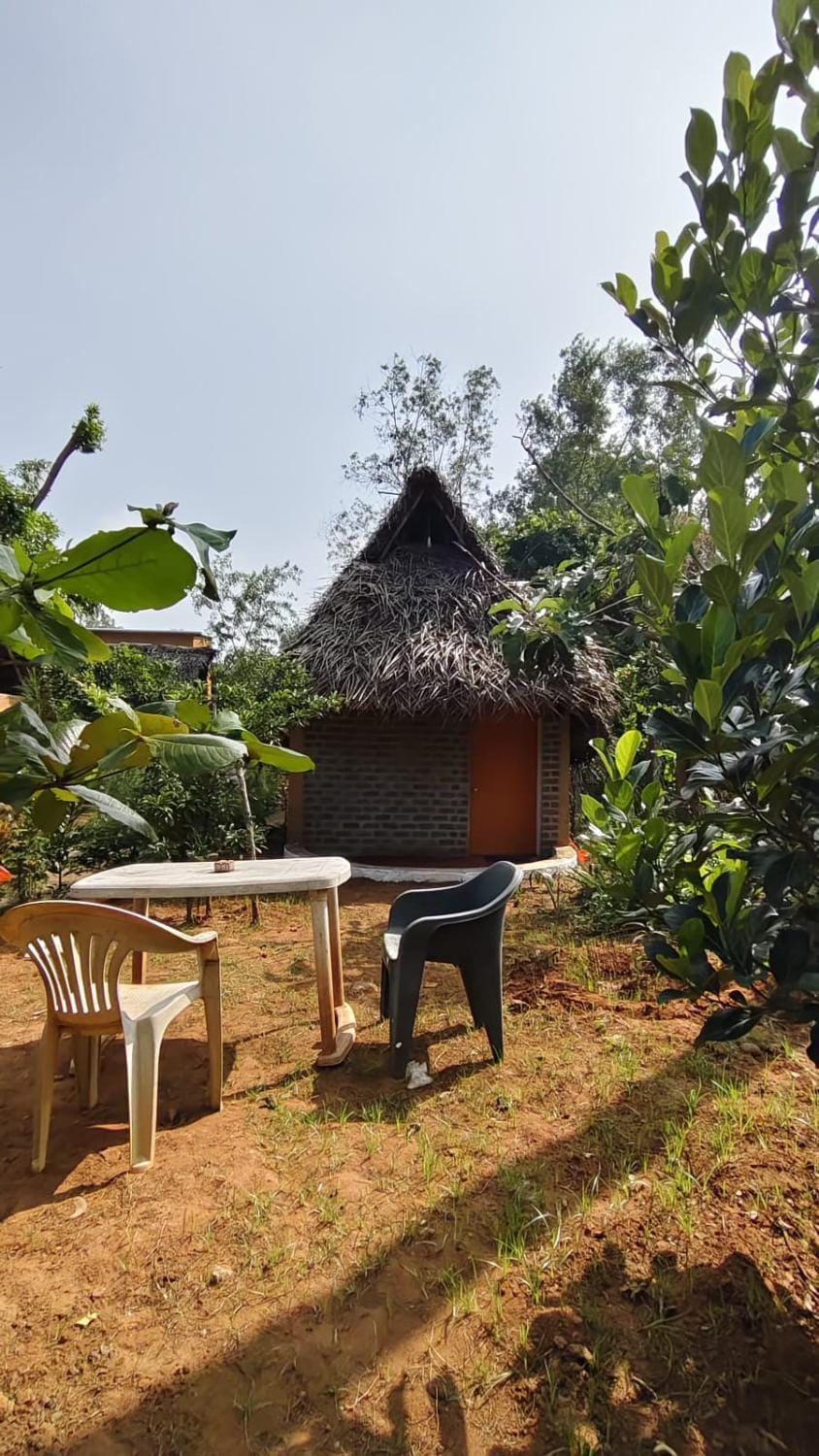 Rootscape Huts Hostel and Home Stay Hostel in Tamil Nadu