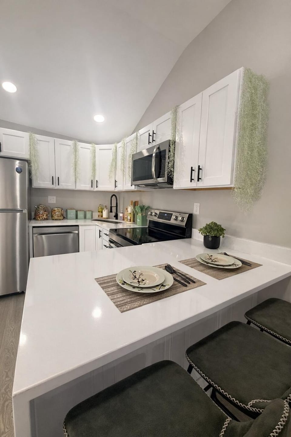 Brand new cozy home 15 minutes away from New Haven House in Shelton