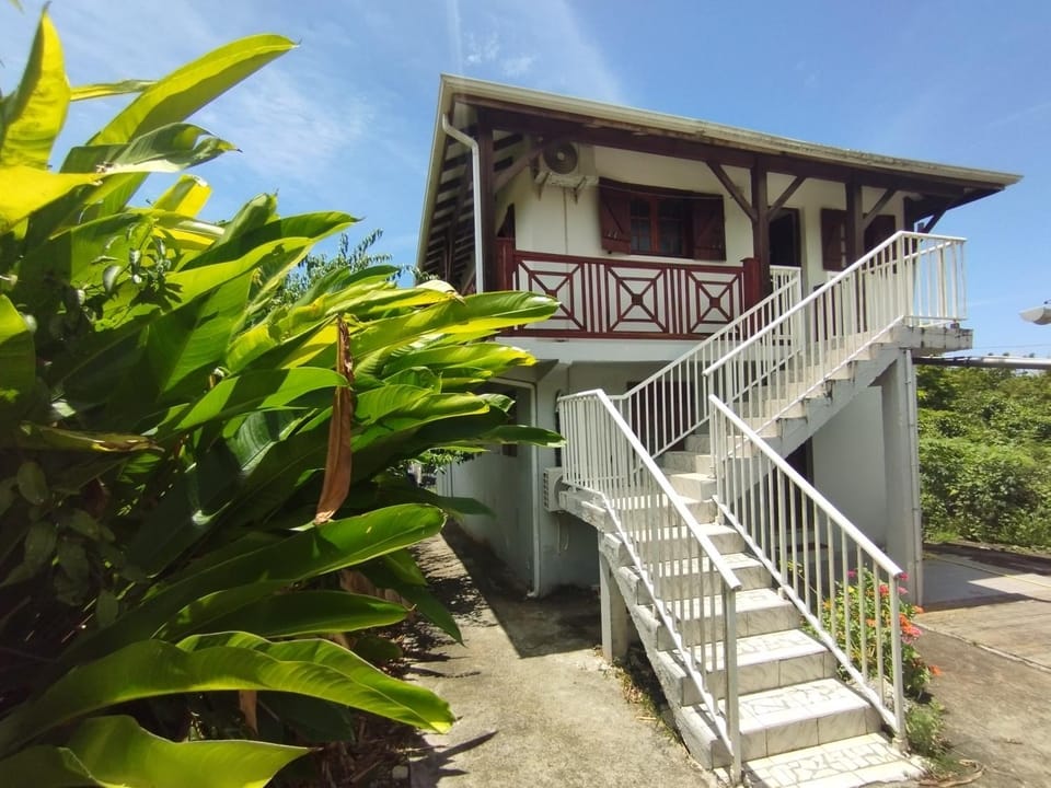 Property building, Day, Garden, View (from property/room), Balcony/Terrace, Location
