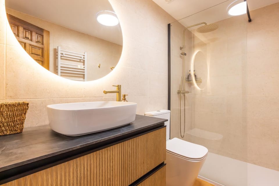 Shower, Bathroom