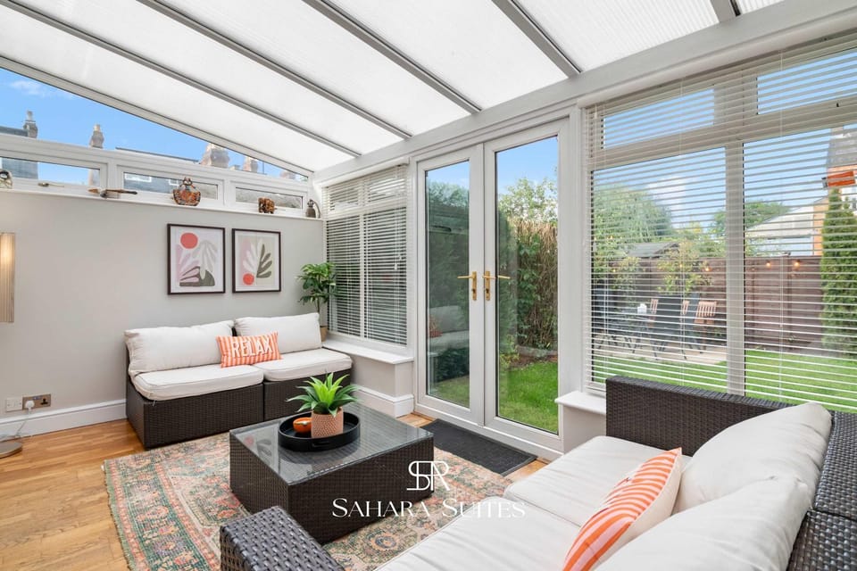 Luxury 4 bedroom - Sleeps 8 - Windsor Castle House in Windsor