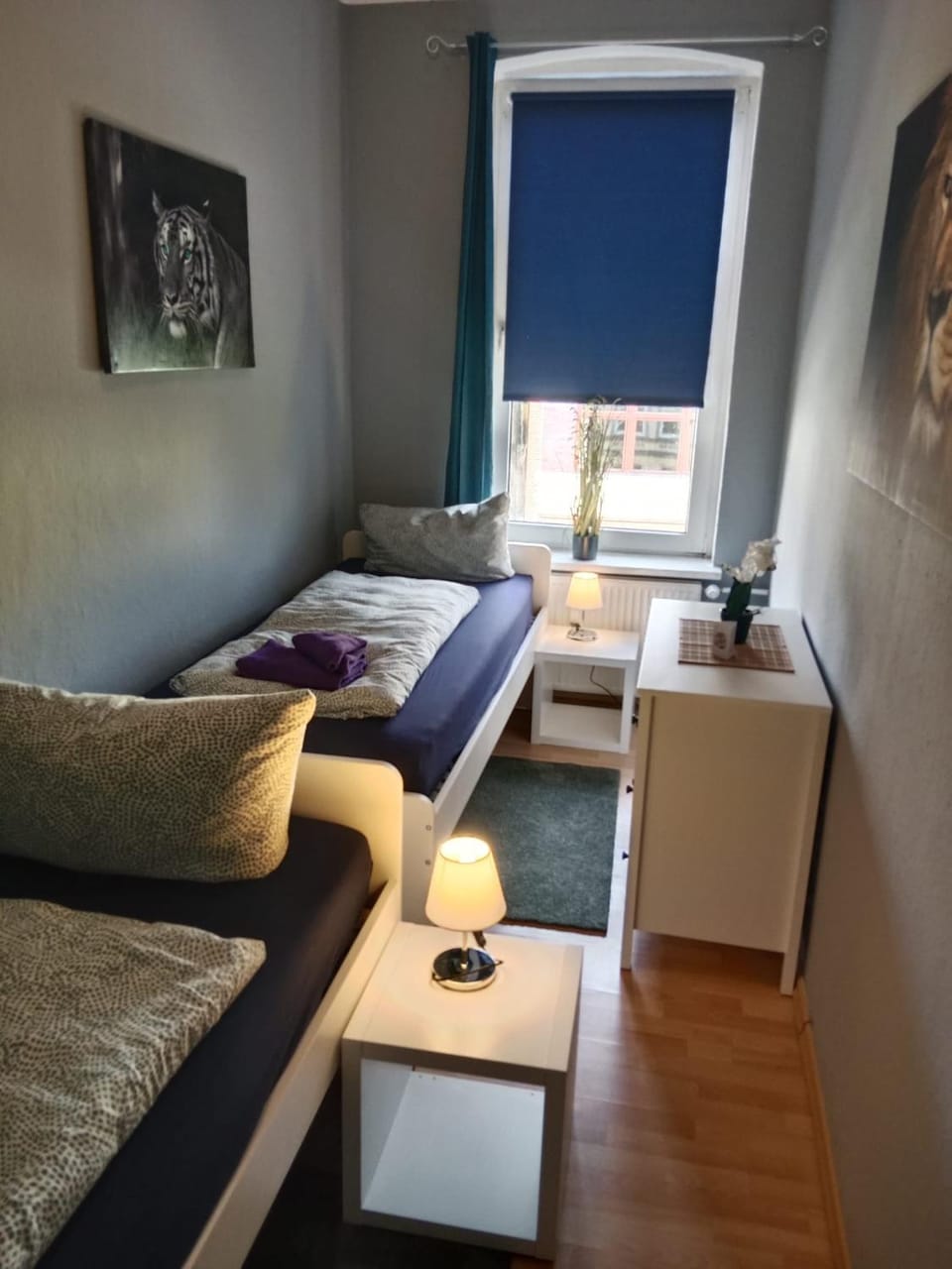 Bed, Bedroom, towels, towels