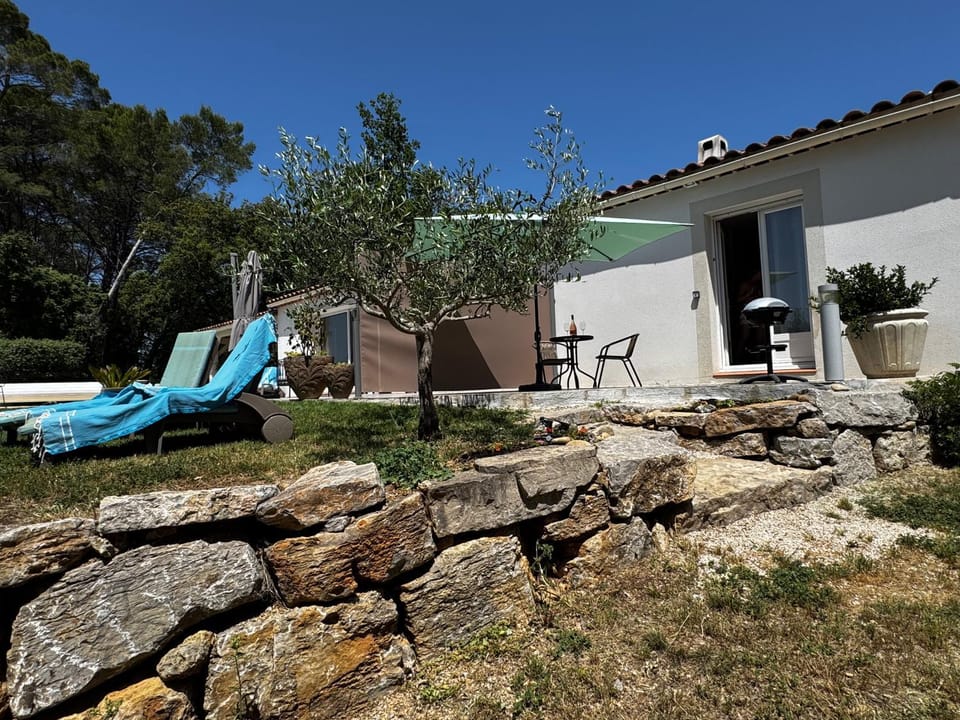 Property building, BBQ facilities, Garden, Garden view, sunbed