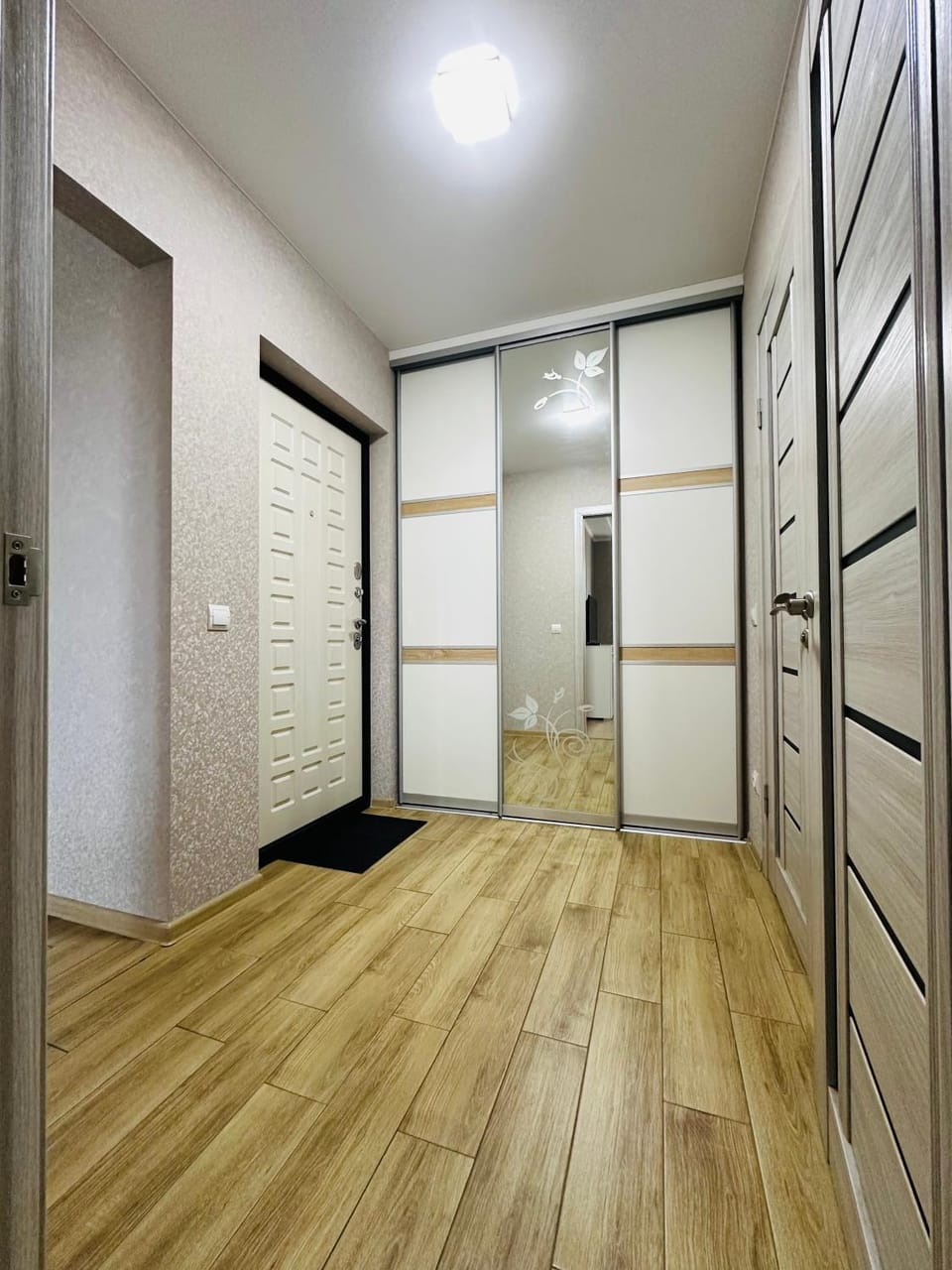 Новая квартира возле железнодорожного вокзала Apartment in Ukraine