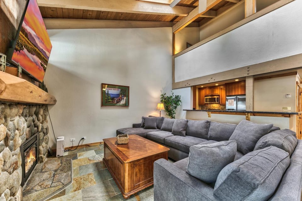 TV and multimedia, Living room, fireplace, furniture