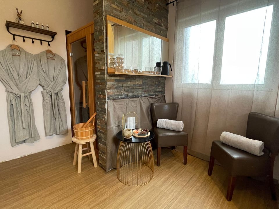 Le Clos Charmaine House in Normandy