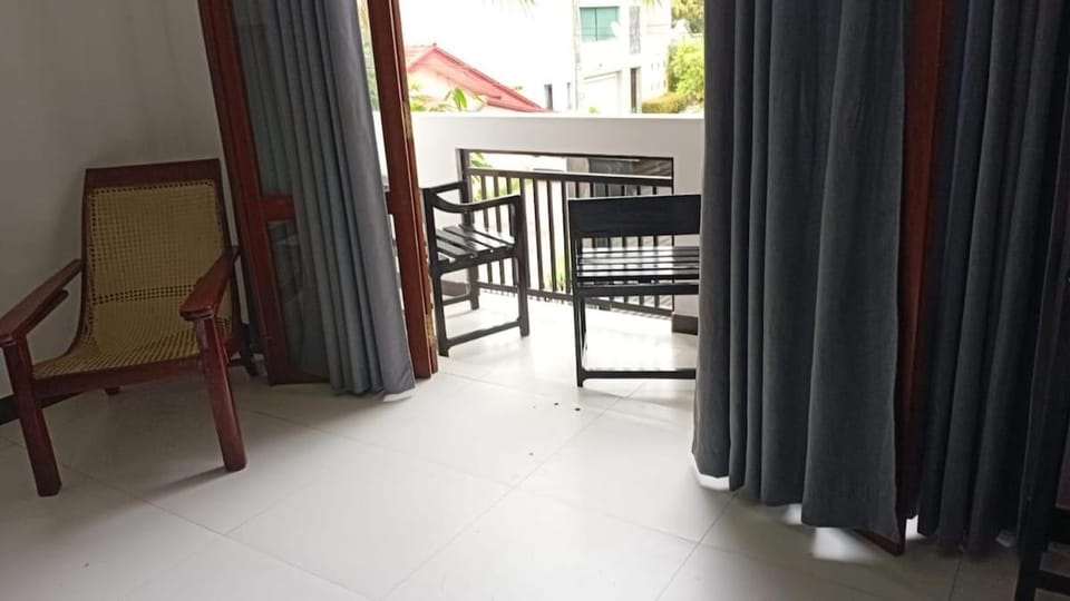 Dehiwala - Mount Lavinia - House for Rent Apartment in Dehiwala-Mount Lavinia