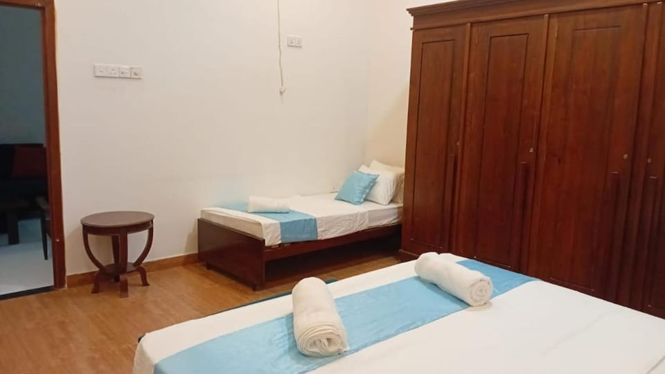 Dehiwala - Mount Lavinia - House for Rent Apartment in Dehiwala-Mount Lavinia