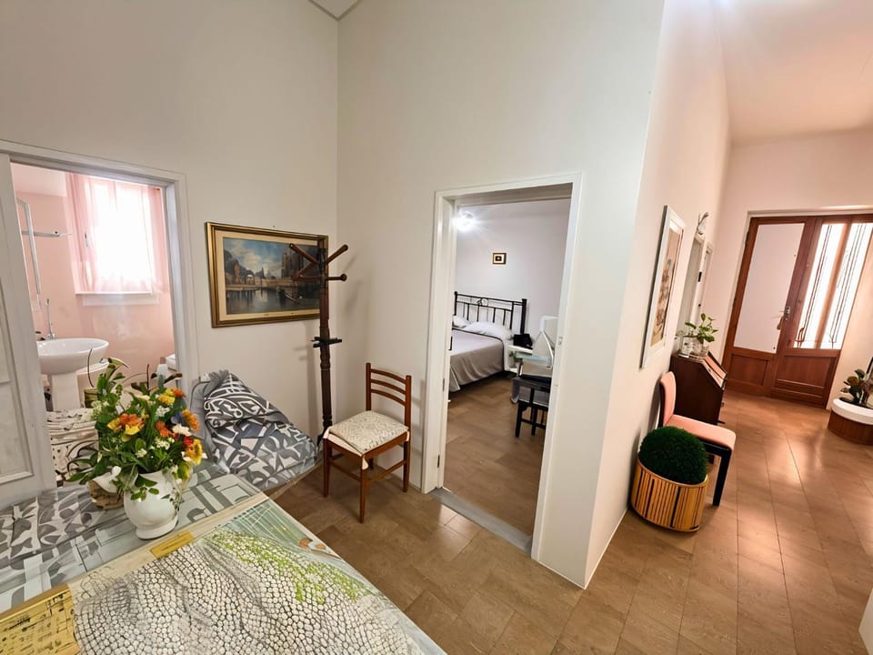 Bed, Living room, Decorative detail, Bedroom