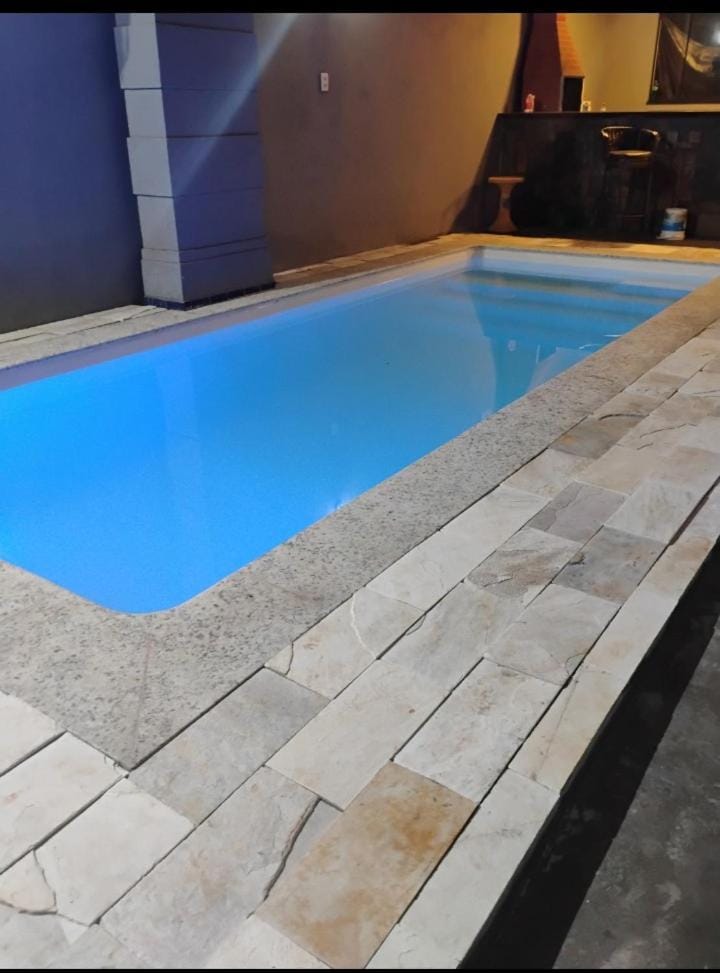 Casa pousada completa ao lado de Ribeirão House in State of São Paulo