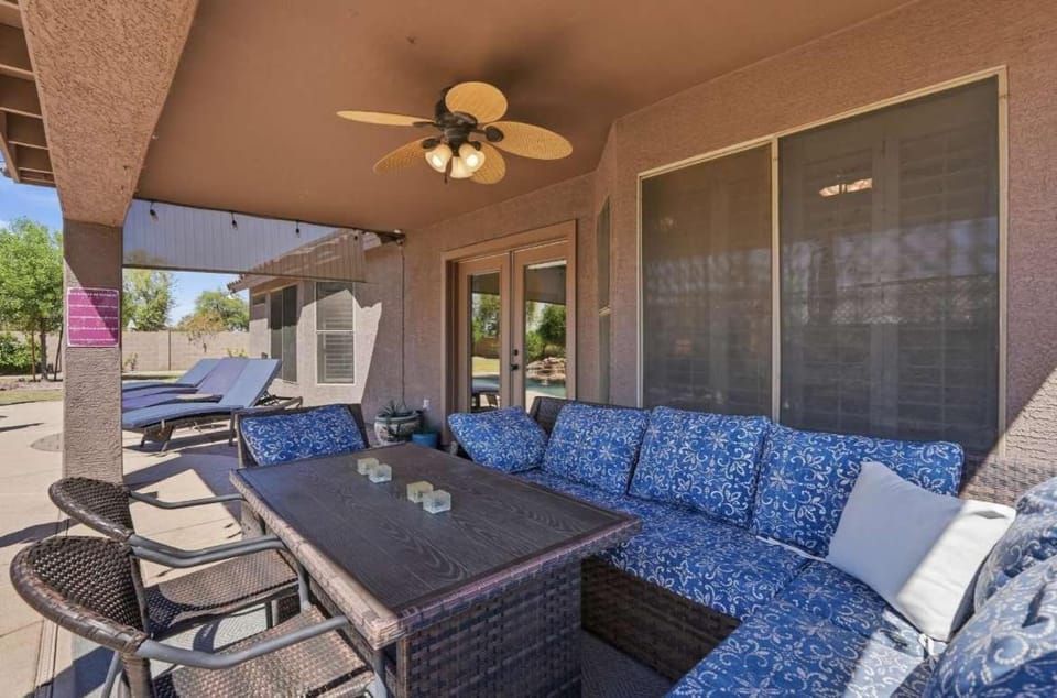 Spacious House with Heated Pool Near Peoria Sports Complex Apartment in Sun City
