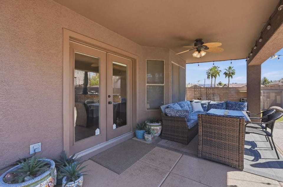 Spacious House with Heated Pool Near Peoria Sports Complex Apartment in Sun City