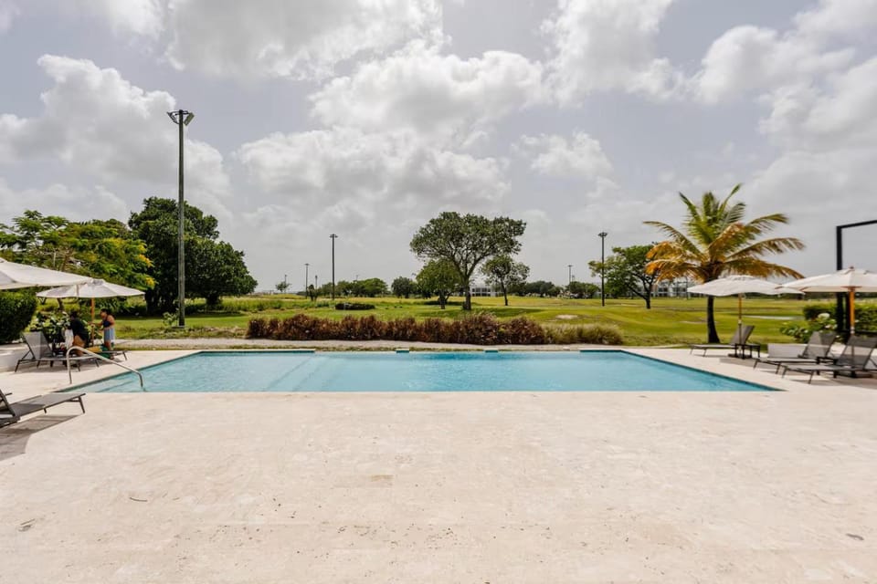 Pool view, Swimming pool