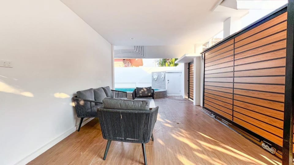Pattaya Tropical Pool Villa Villa in Pattaya City