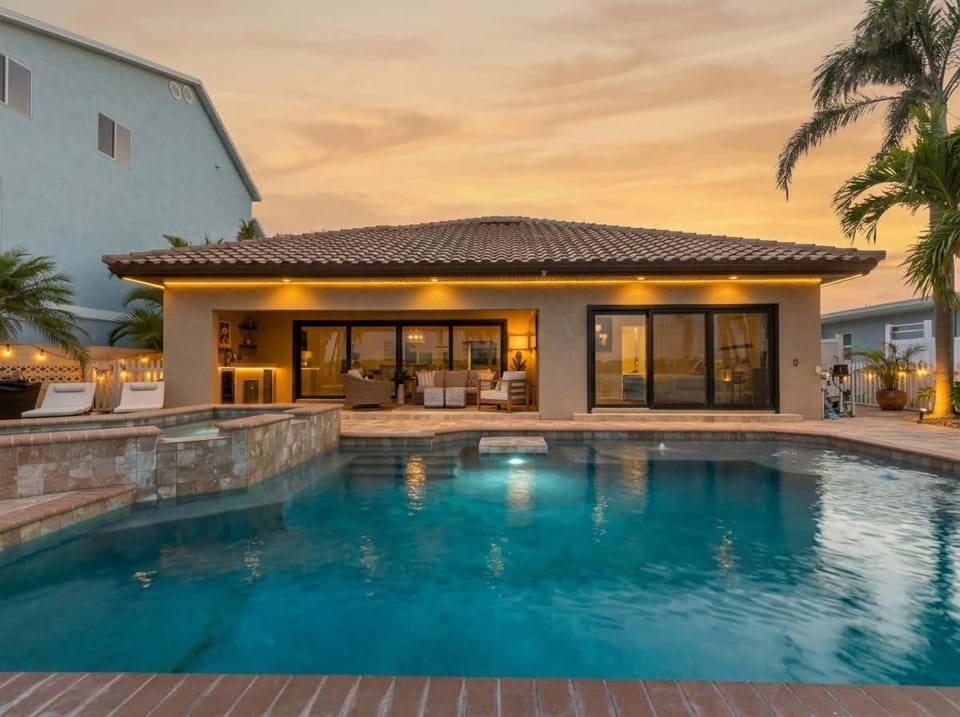 Harbor Villa Waterfront Pool Spa Firepit House in Indian Rocks Beach