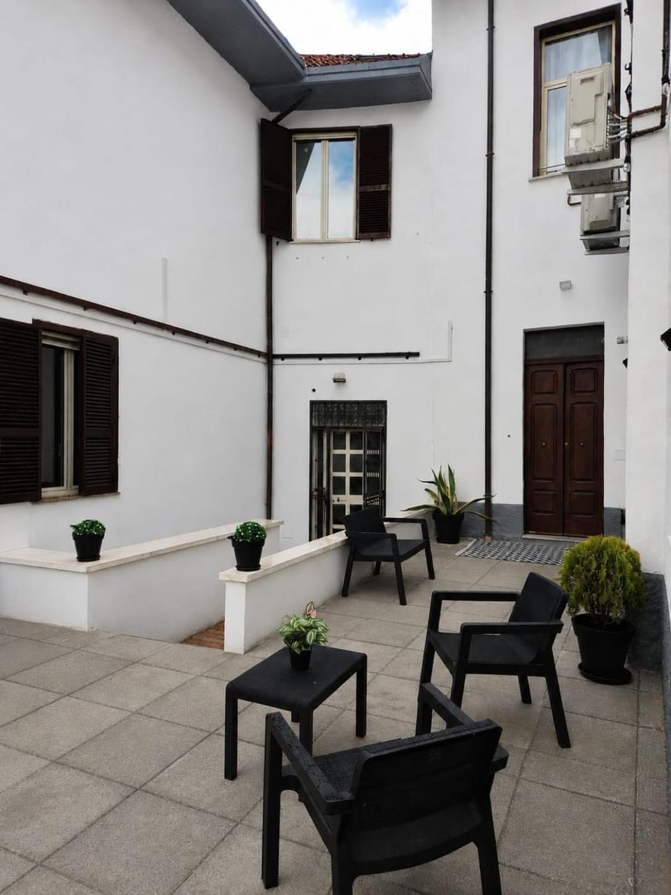 Patio, Balcony/Terrace, Inner courtyard view