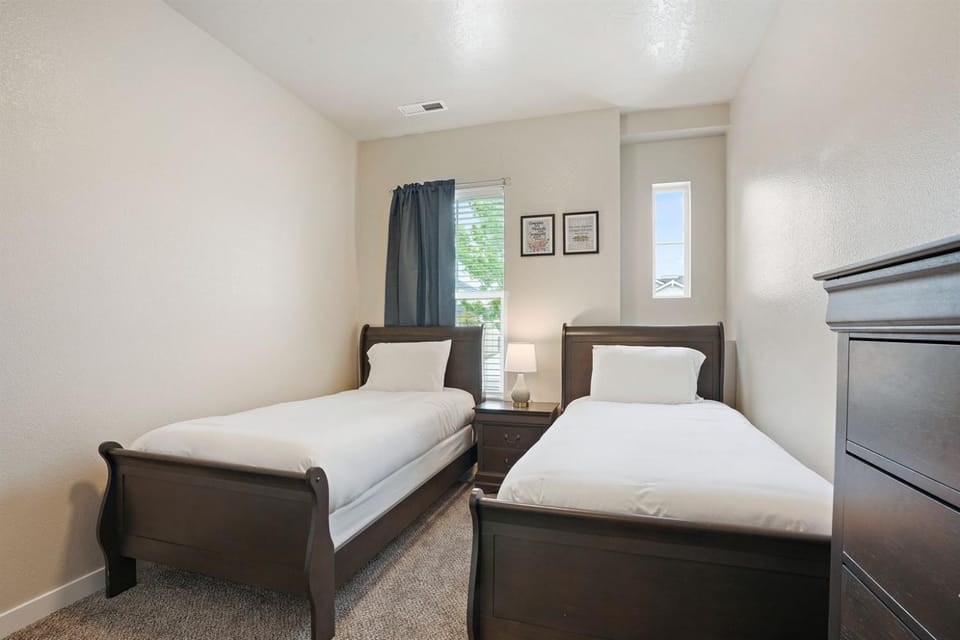 The Roost Single Level Home House in Meridian