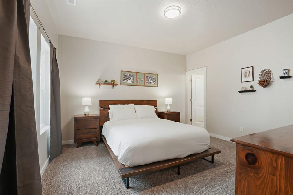 The Roost Single Level Home House in Meridian