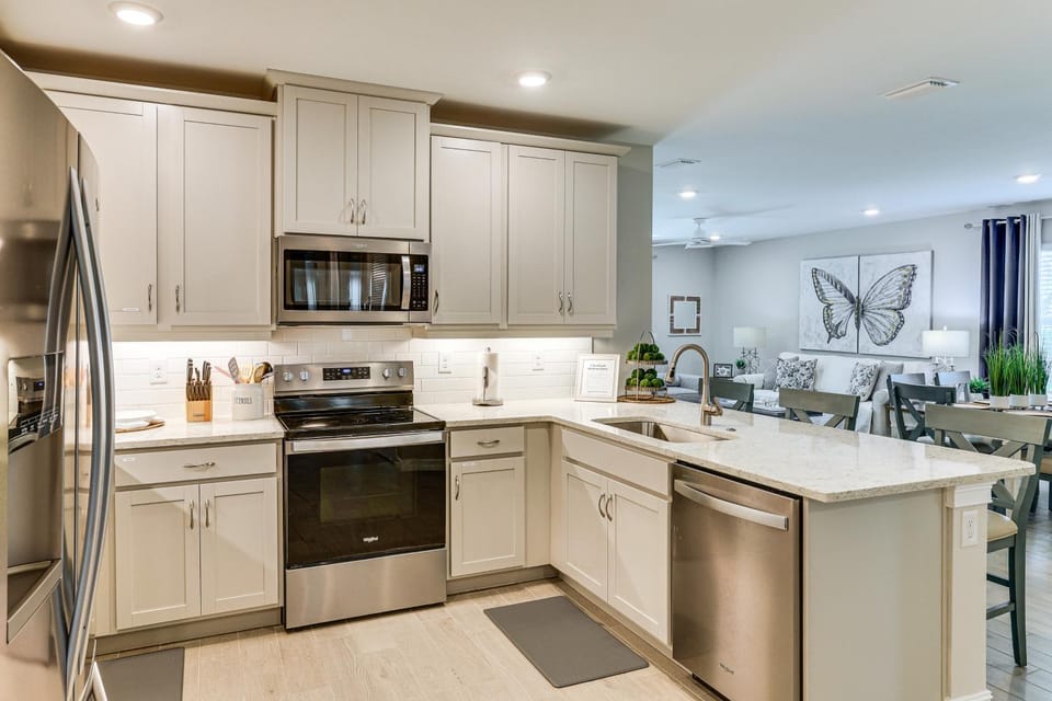 Work & Play! Home w/ Modern Comfort in Estero House in Estero