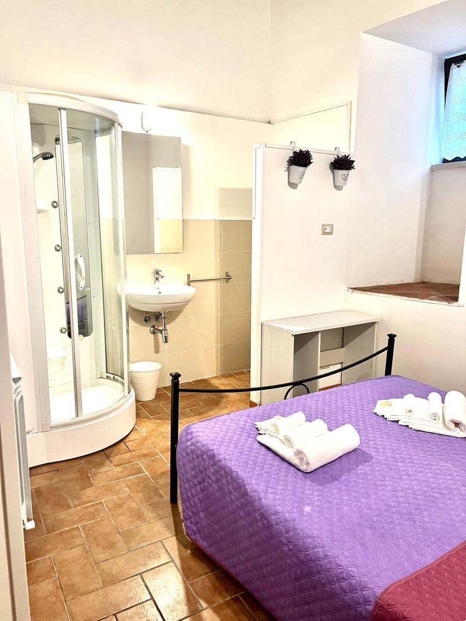 Shower, Bathroom, Bedroom