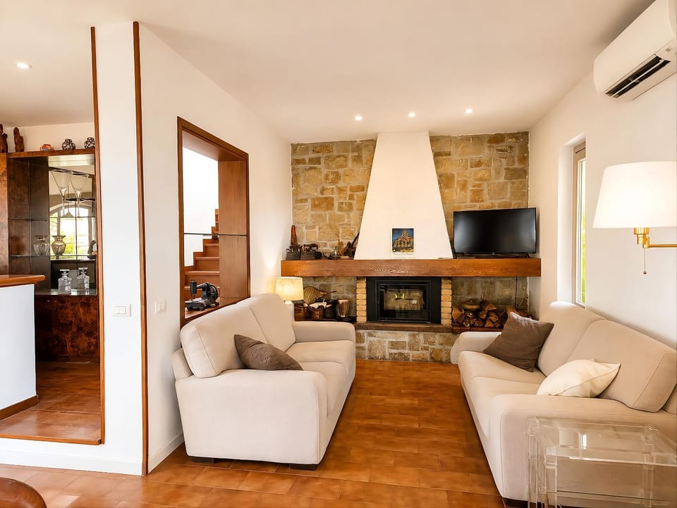 Villa Lola - by tourquoisevea Villa in Province of Brescia