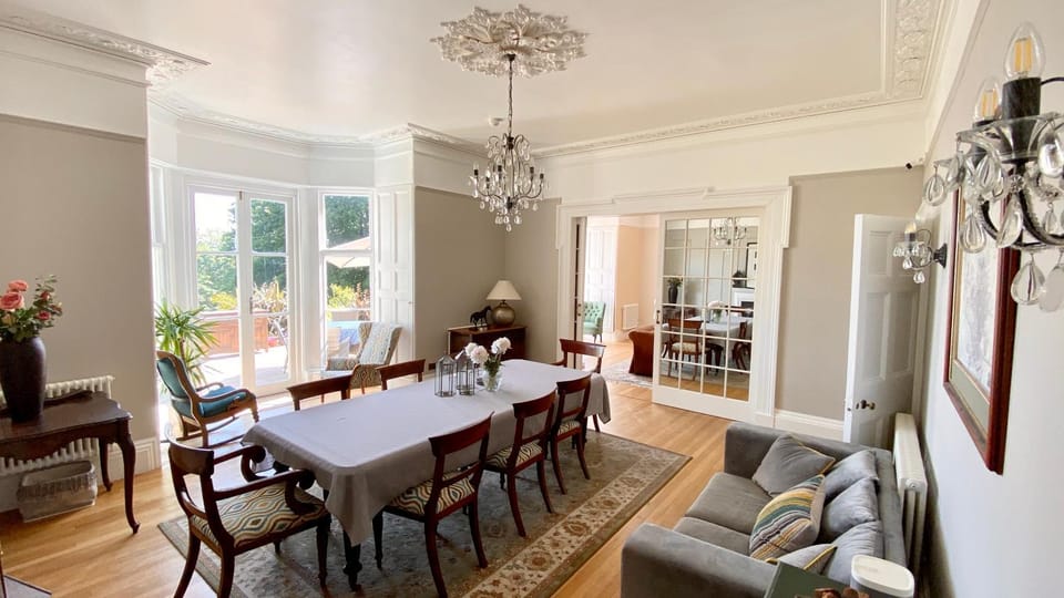 Seating area, Dinner