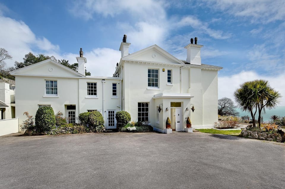 Property building, Sea view