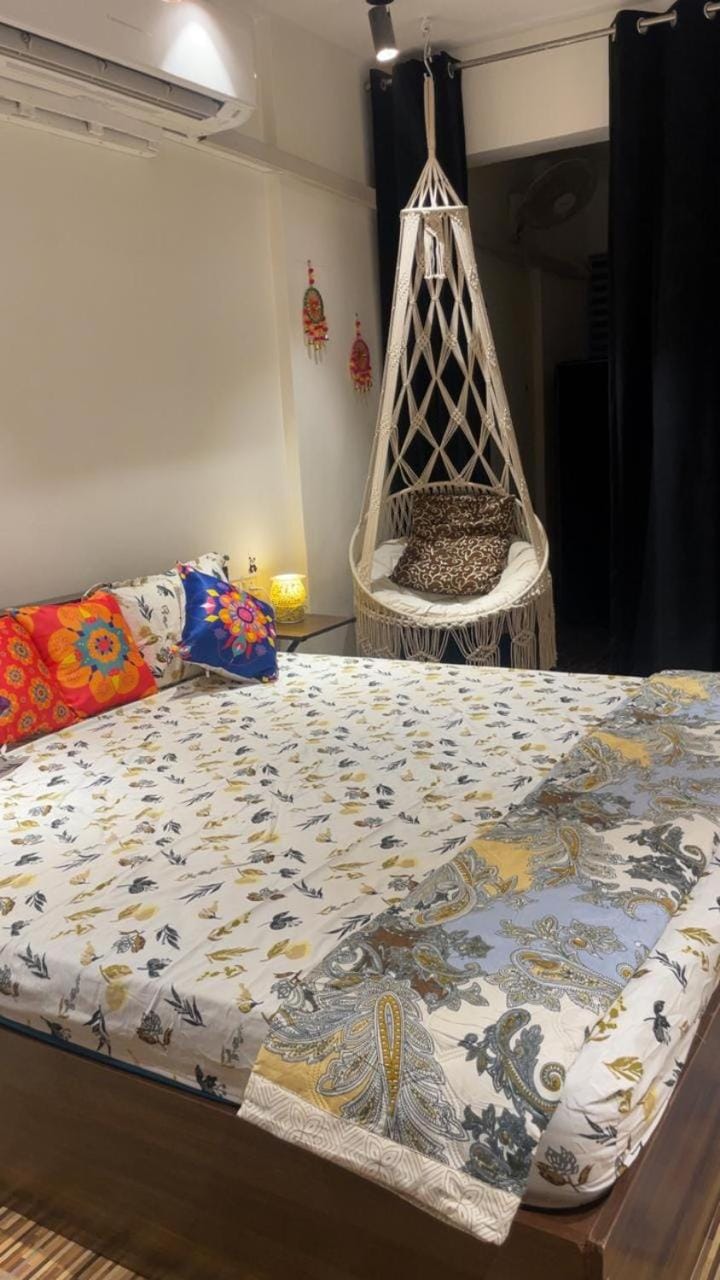 Perfect cosy space for a Homestay Privacy assured Apartment in Delhi