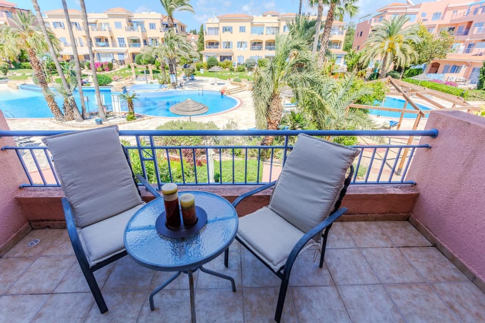 Cozy maisonnette in Limnaria Gardens Apartment in Paphos