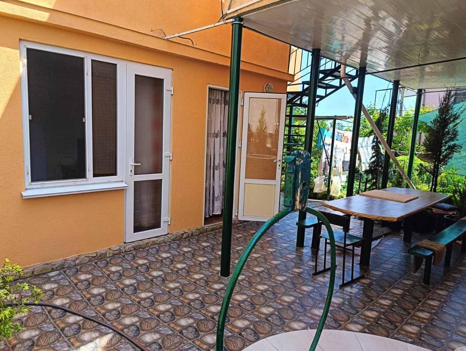Гостевой Дом У Черного Моря House in Odessa