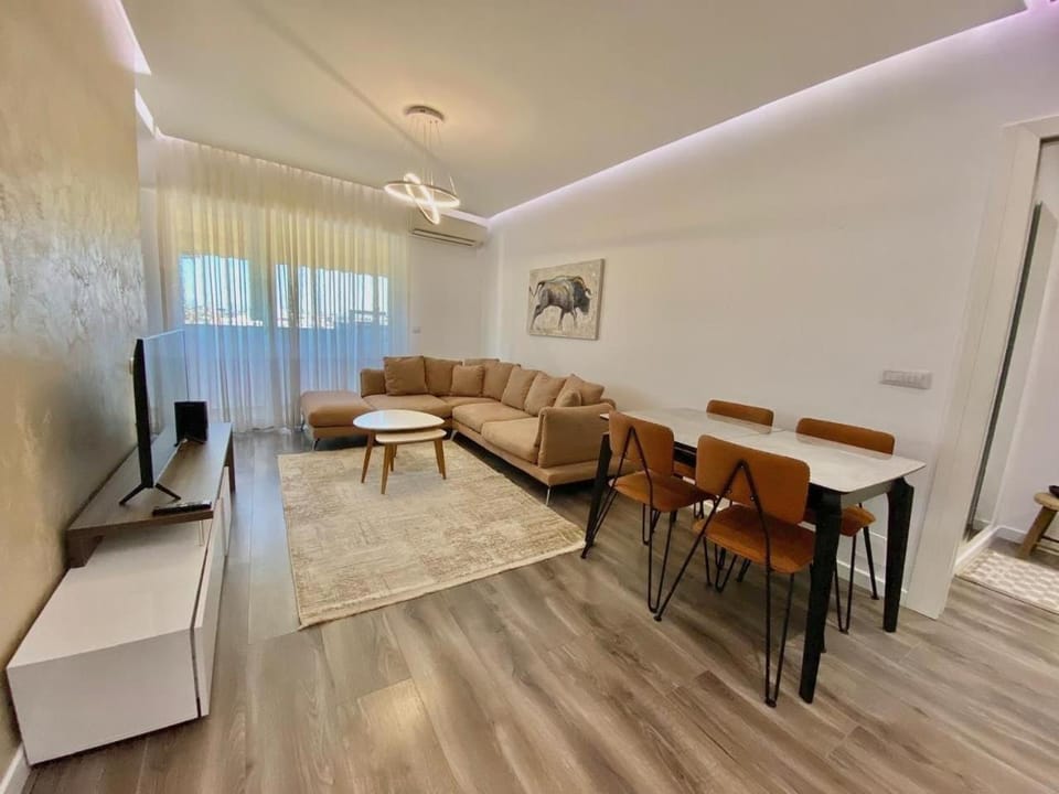 TV and multimedia, View (from property/room), Living room, Photo of the whole room