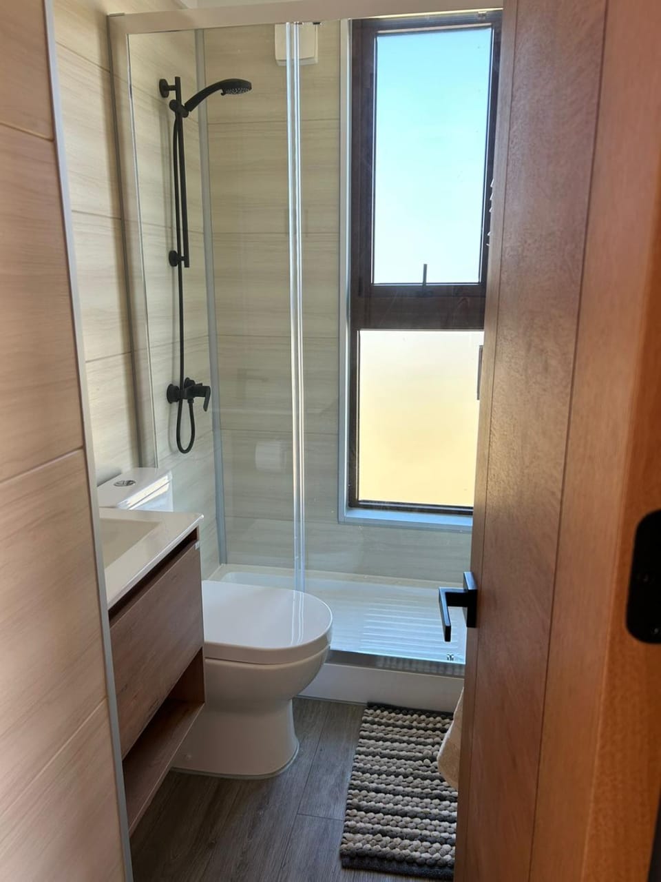 Shower, Bathroom, towels