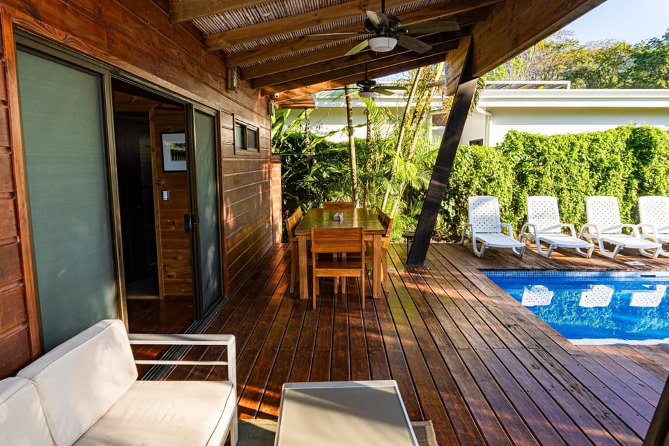 Patio, Day, Natural landscape, Garden, View (from property/room), Balcony/Terrace, Garden view, Pool view, Swimming pool, sunbed