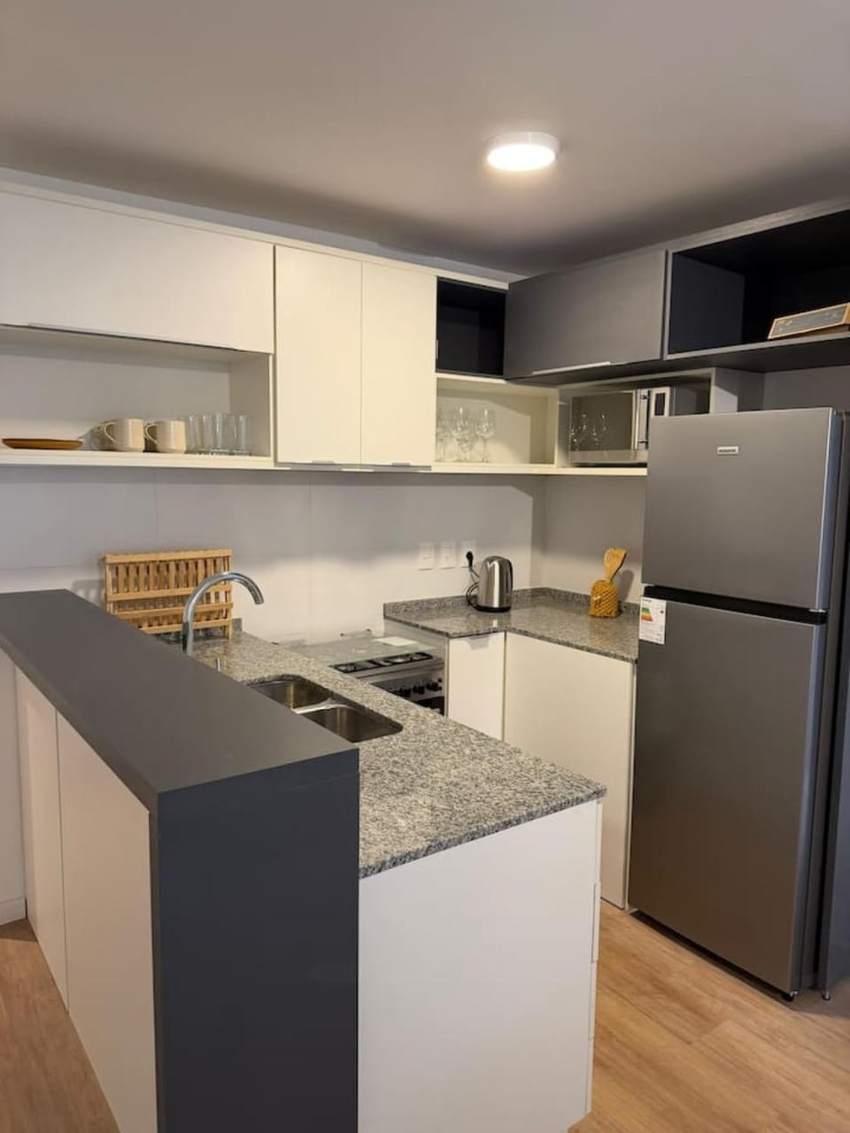 Luminoso apartamento con balcon y garage Apartment in Montevideo Department, Uruguay