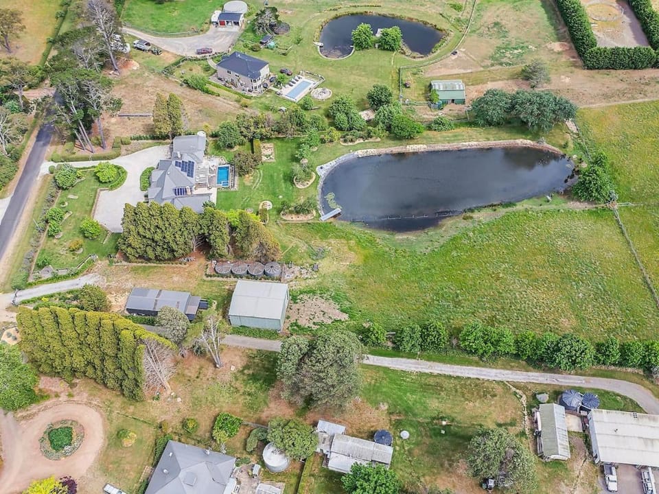 Southern Highland Estate, Private Rural Oasis. House in Sutton Forest