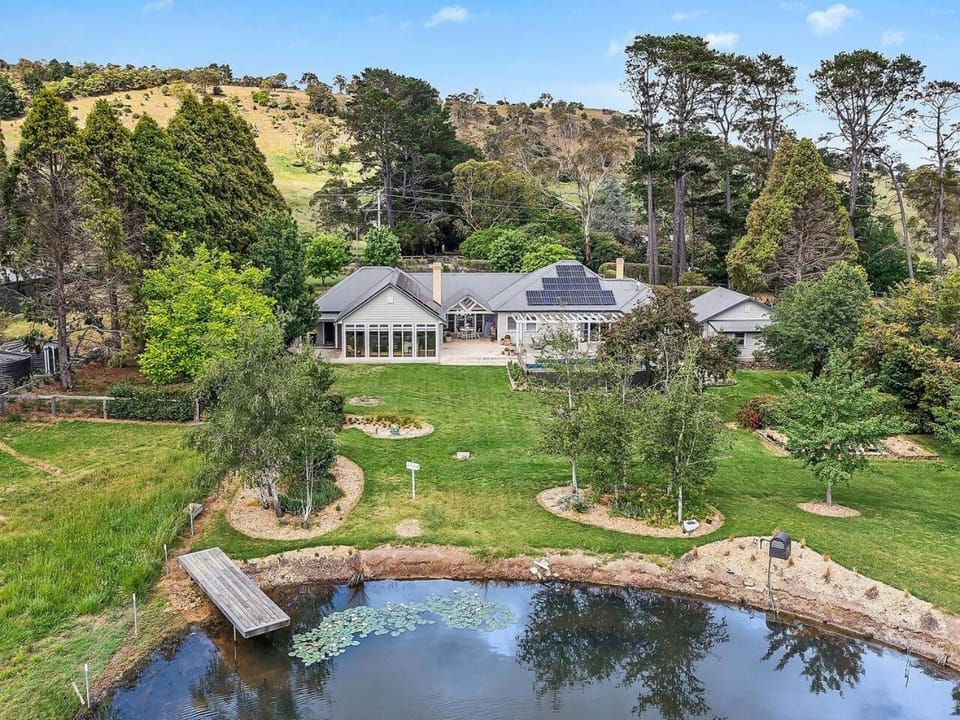 Southern Highland Estate, Private Rural Oasis. House in Sutton Forest