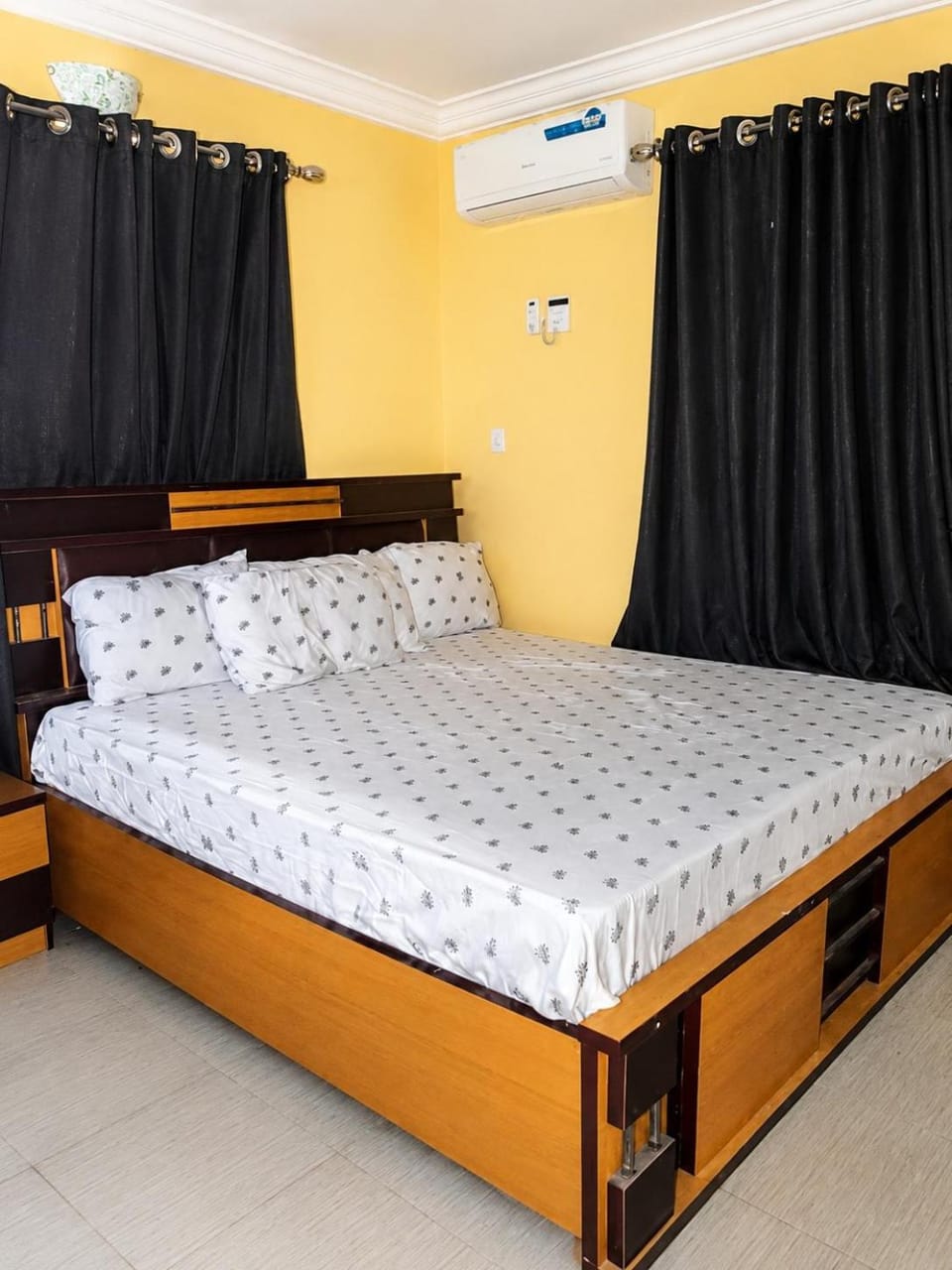 Bed, Bedroom