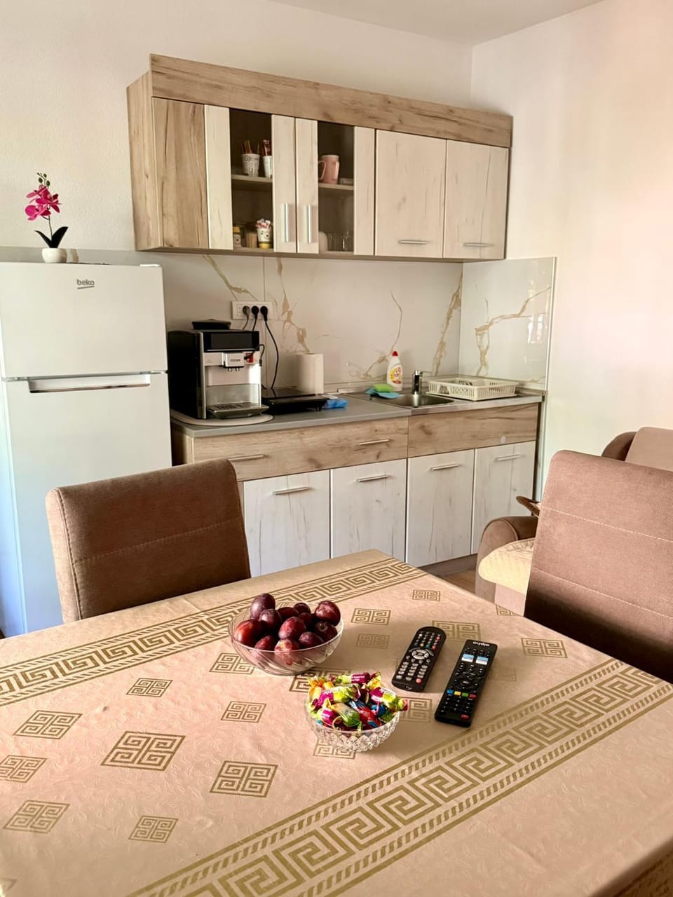 Kitchen or kitchenette, kitchen, kitchen